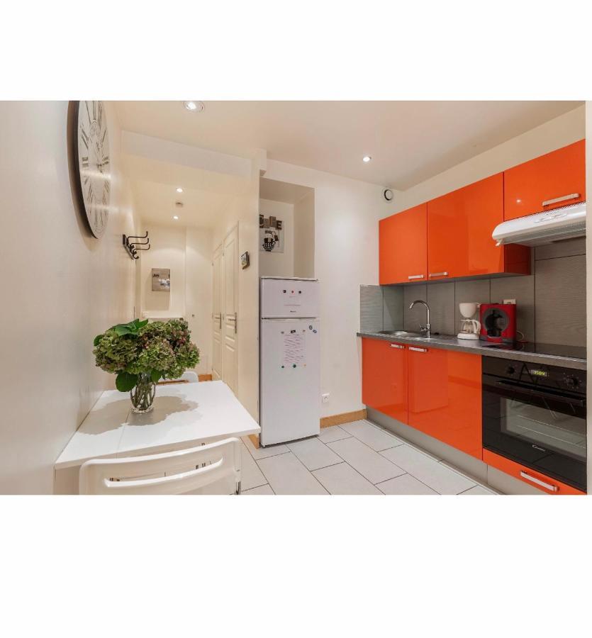 Location F1 Neuf Centre Historique Riom Apartment Luaran gambar